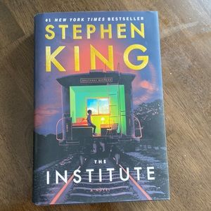 EUC PsychologicalThriller by Stephen King -Smoke free home